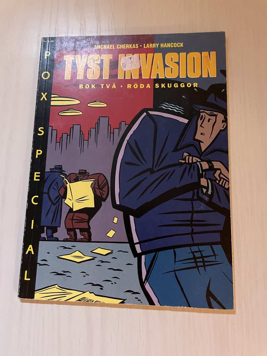 Michael Cherkas : Tyst invasion - Bok två röda skuggor