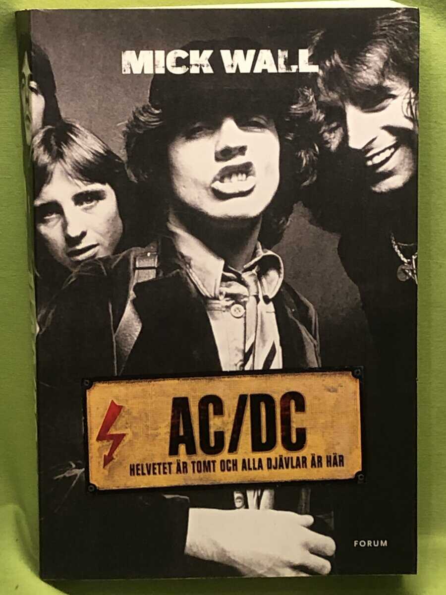 Mick Wall : AC/DC