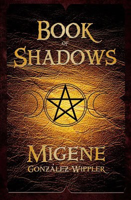 Migene Gonzalez-Wippler : Book of Shadows