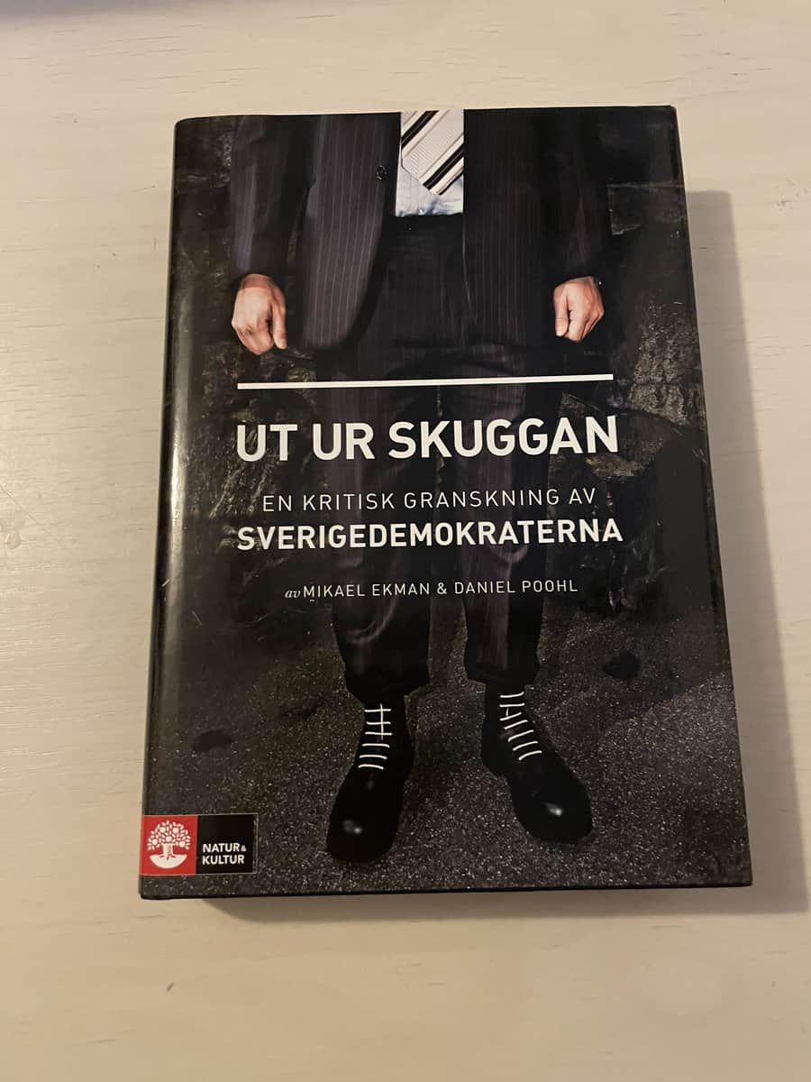Mikael Ekman : Ut ur skuggan