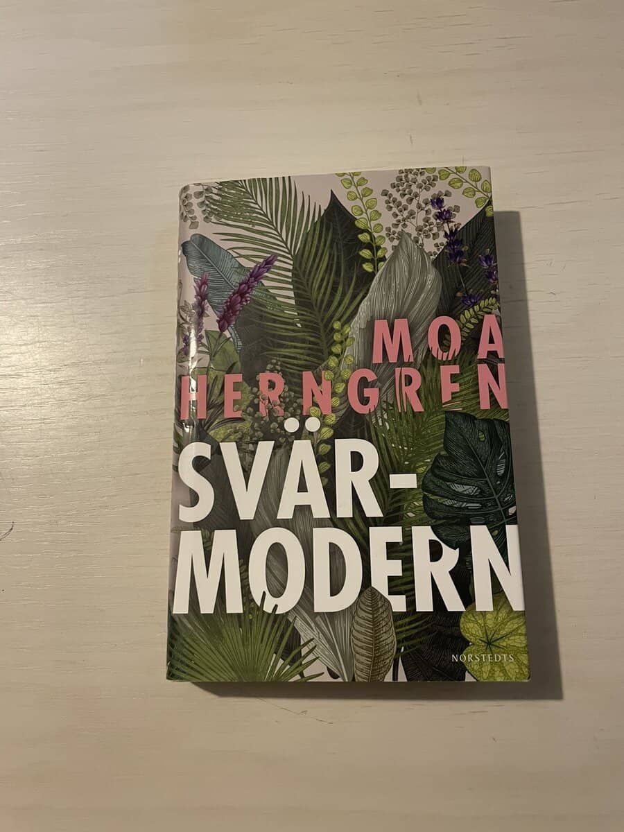 Moa Herngren : Svärmodern