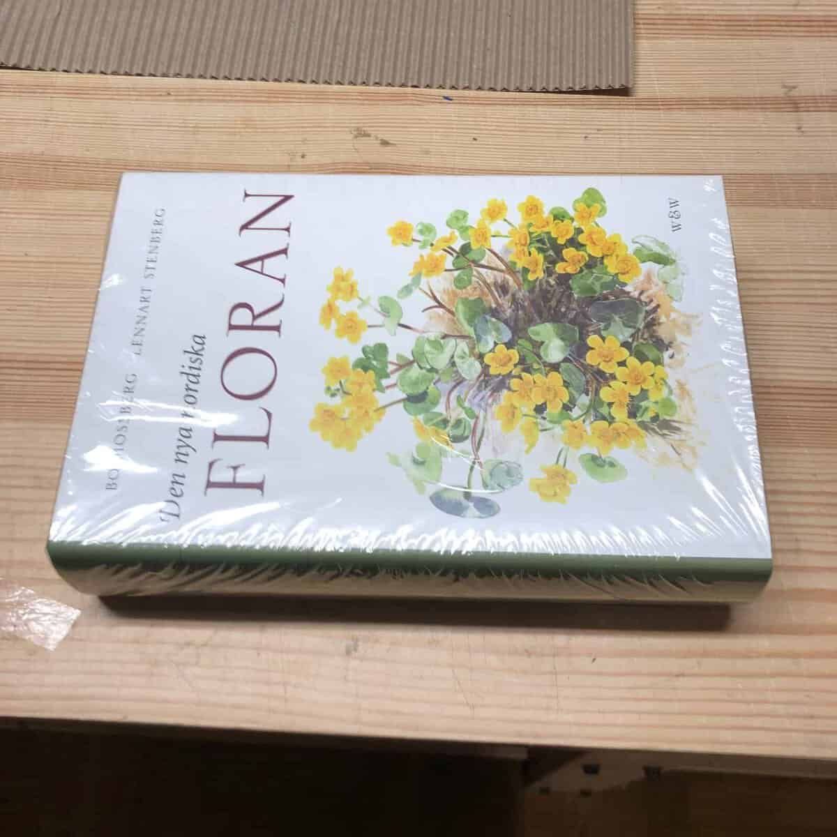 Mossberg, Bo ; Stenberg, Lennart : Den nya nordiska floran