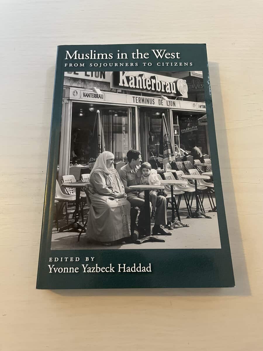 Muslims in the West from sojourners to citizens