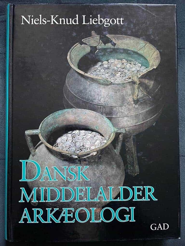 Niels-Knud Liebgott : Dansk middelalderarkæologi