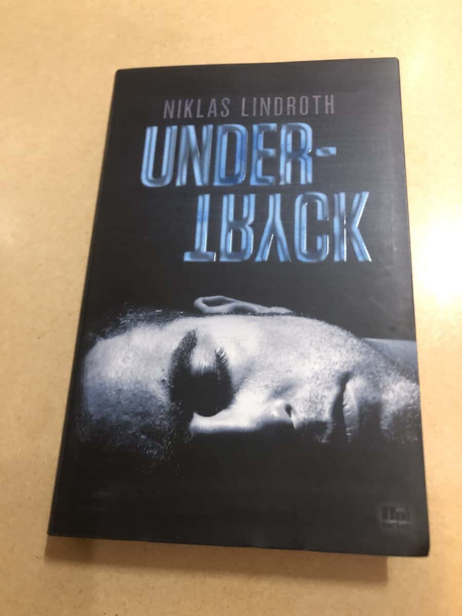 Niklas Lindroth : Undertryck