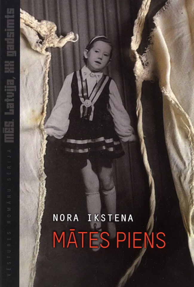 Nora Ikstena : Mātes piens