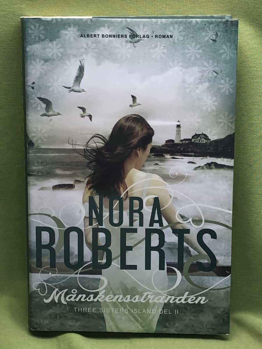 Nora Roberts : Månskensstranden