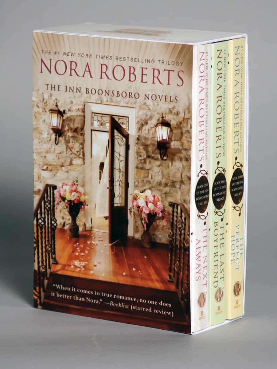 Nora Roberts : Nora Roberts Boonsboro Trilogy Boxed Set