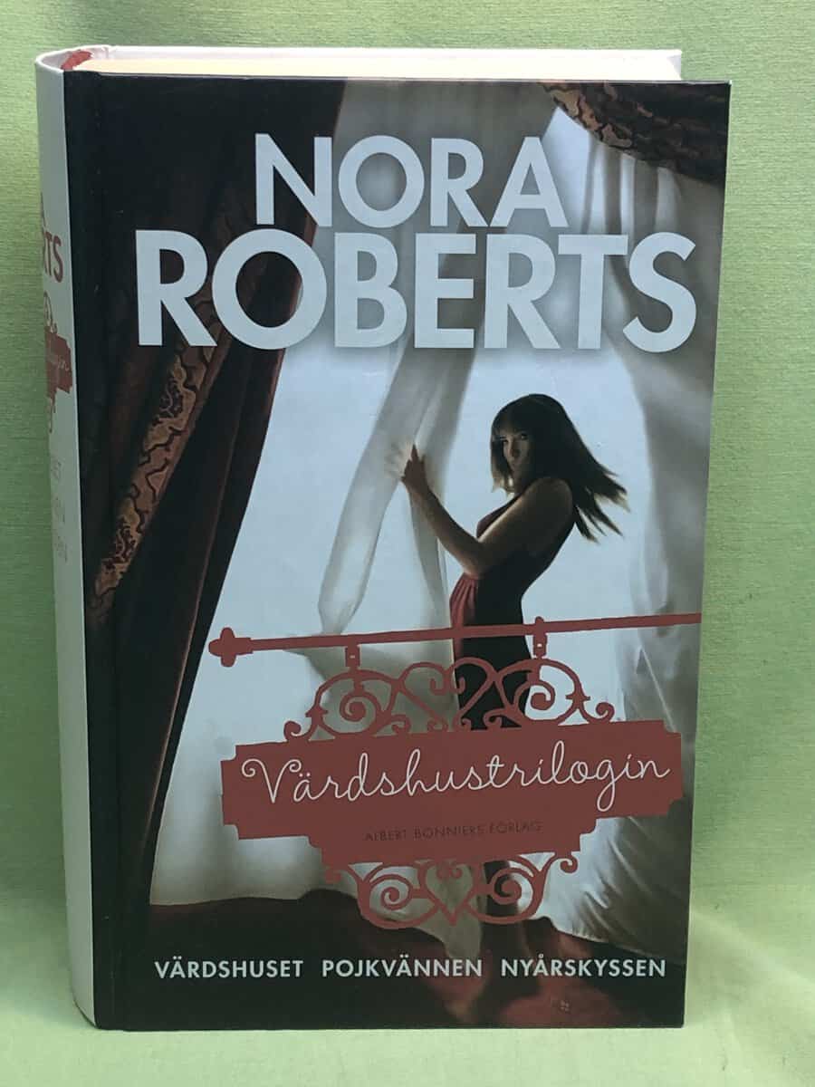 Nora Roberts : Värdshustrilogin