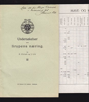 Olstad, O. (Ola, 1885-1969) ; Lid, Johannes (1886-1971) : Om Fjeldrypens naering (dedikation)
