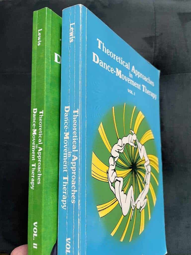 Penny Lewis : Theoretical Approaches in Dance-Movement Therapy I-II