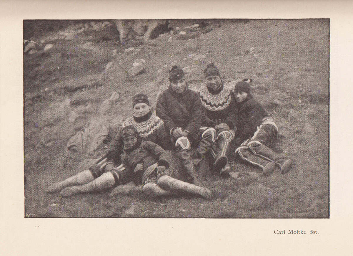 Peter Daniel Bruun : Mellem Fangere og Jægere, Piger og Koner