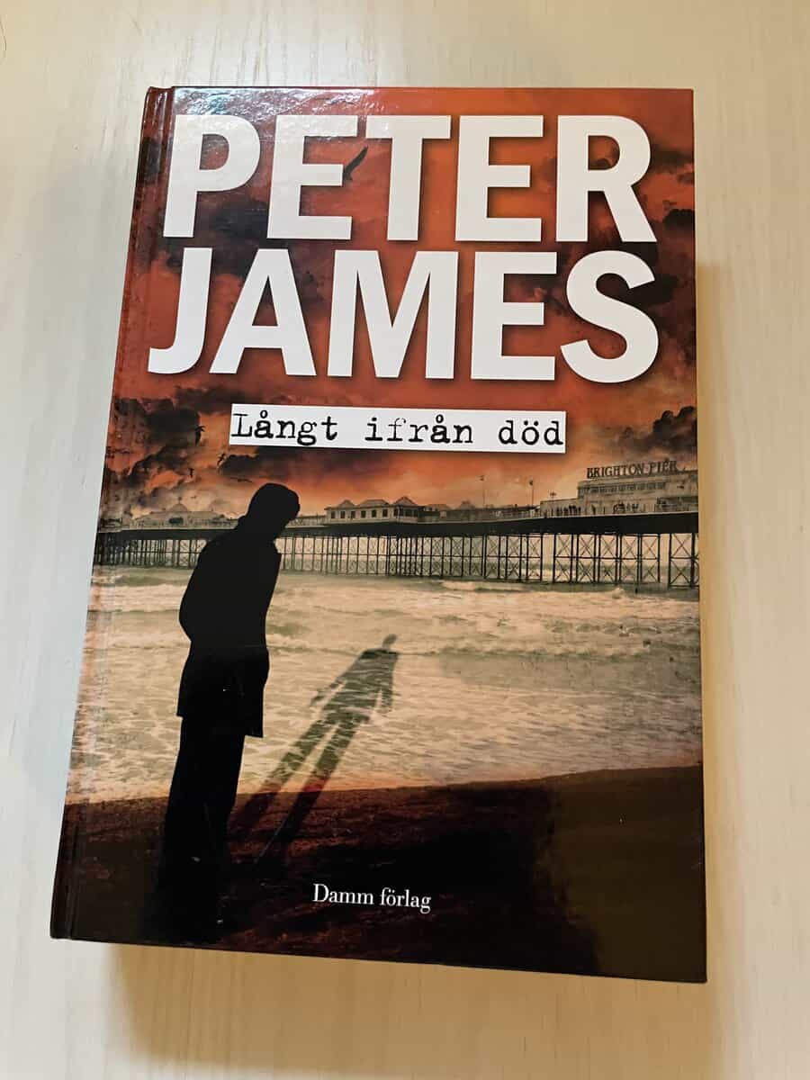 Peter James : Långt ifrån död