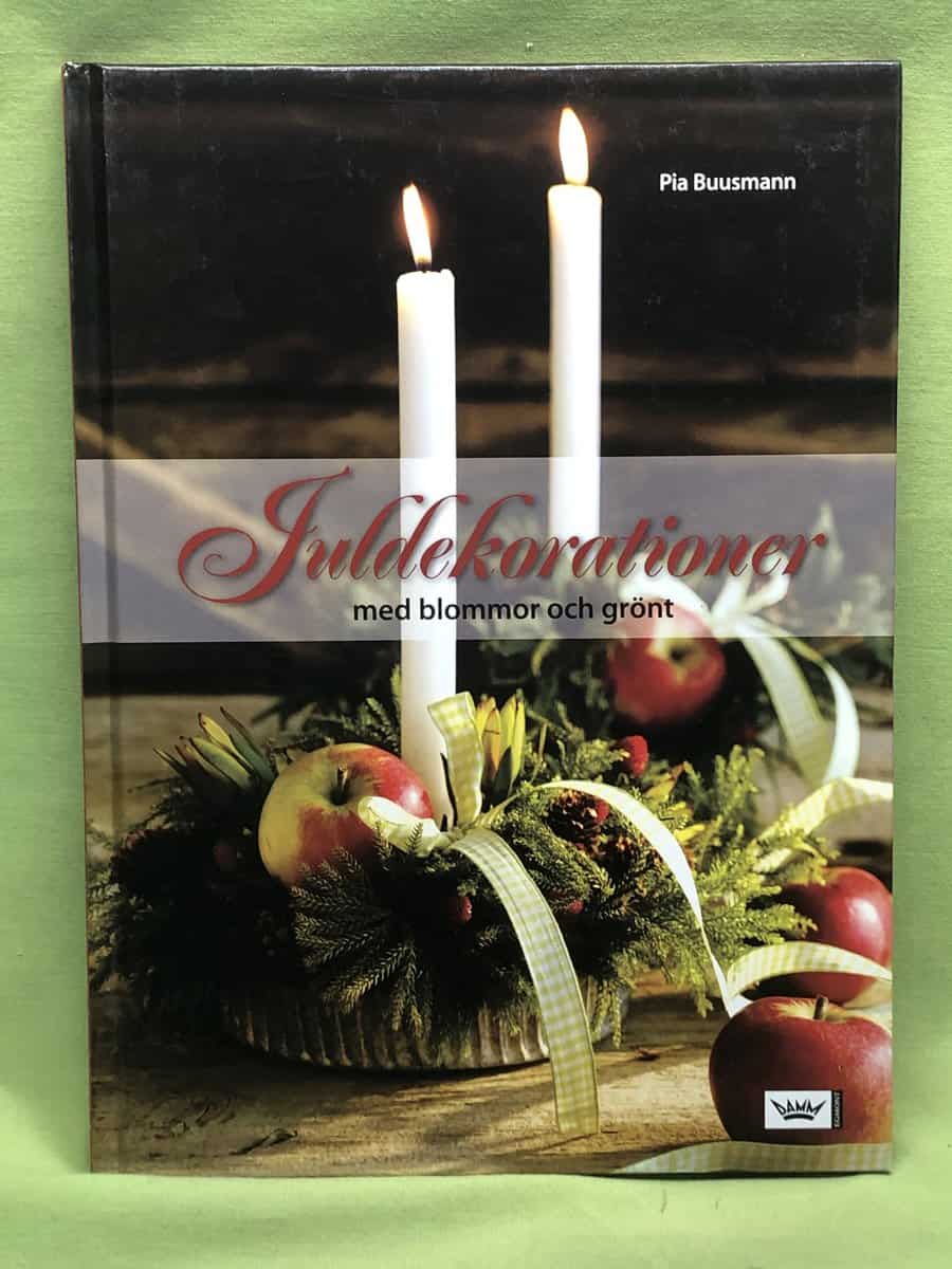 Pia Buusmann : Juldekorationer med blommor och grönt