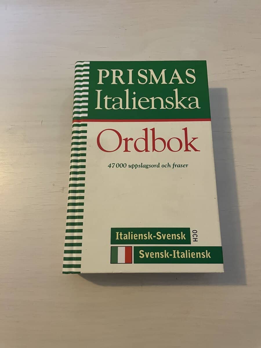 Prismas italienska ordbok italiensk-svensk, svensk-italiensk, grammatik