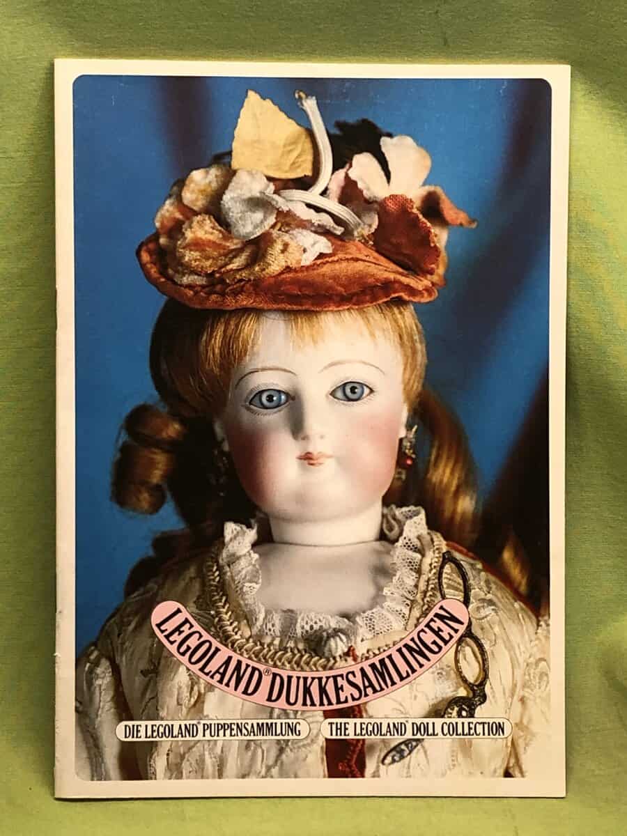 Ralf Lagersson red. : Legoland dukkesamlingen = Die Legoland Puppensamllung = The Legoland doll collection