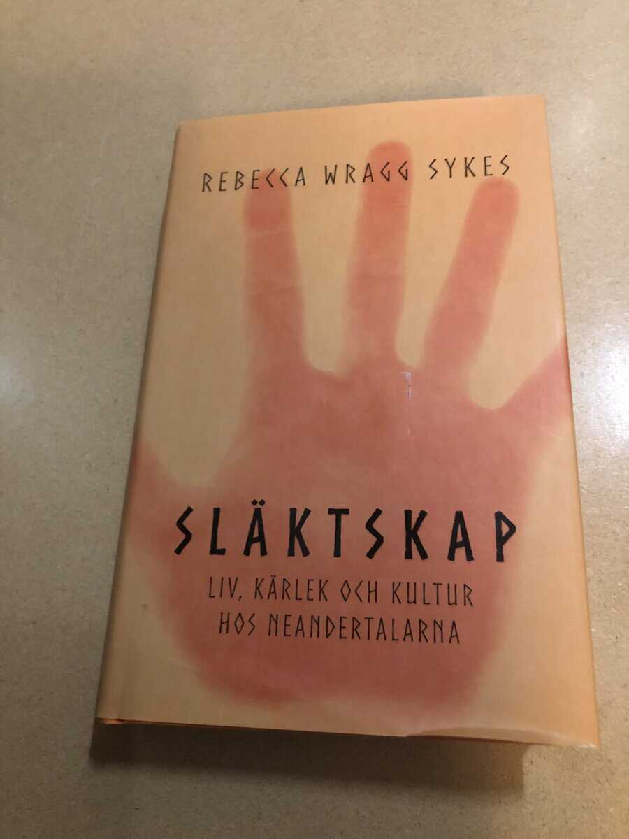 Rebecca Wragg Sykes : Släktskap