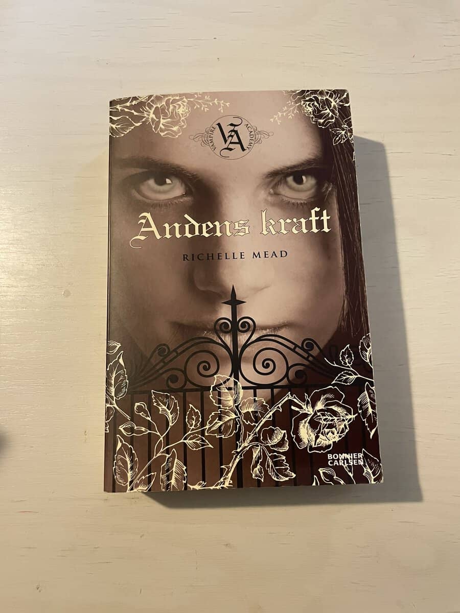 Richelle Mead : Vampire Academy 5 - Andens kraft
