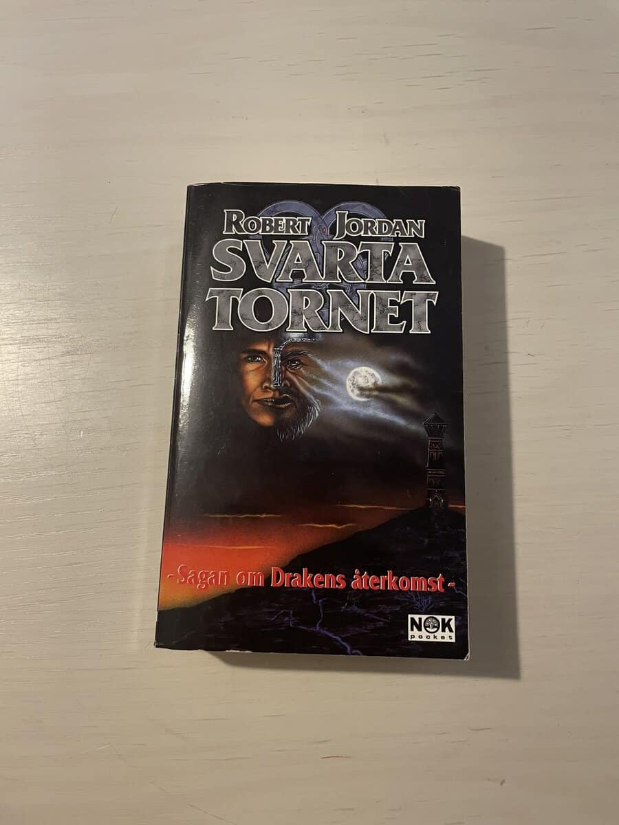 Robert Jordan : Sagan om drakens återkomst 12 - Svarta tornet