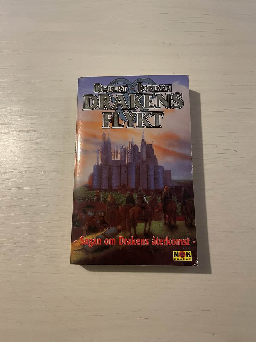 Robert Jordan : Sagan om drakens återkomst 15 - Drakens flykt