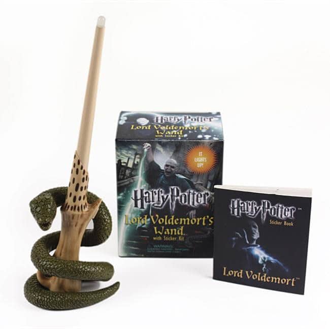 Running Press : Harry potter voldemorts wand with sticker kit - lights up!