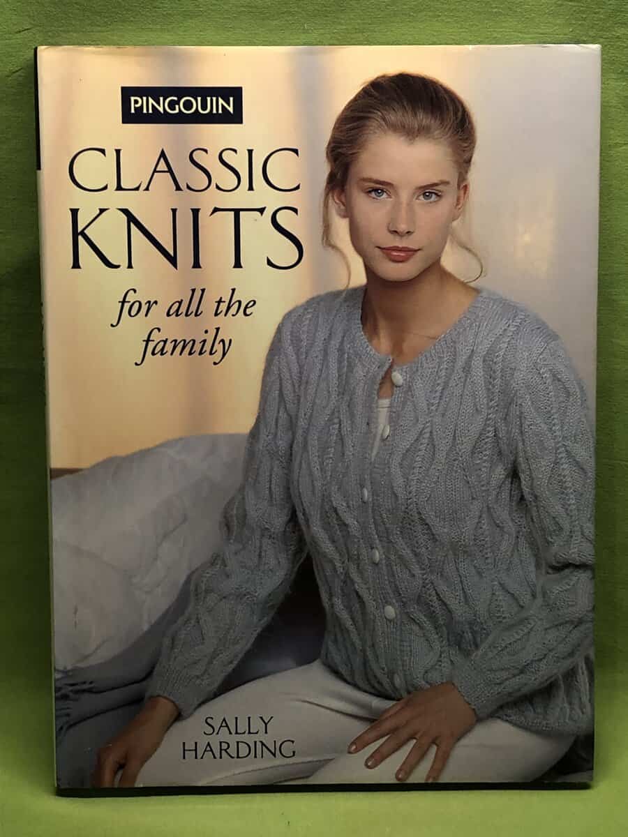 Sally Harding : Classic Knits for All the Family