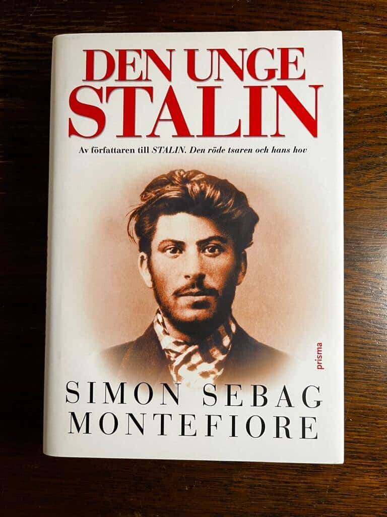 Simon Sebag Montefiore : Den unge Stalin