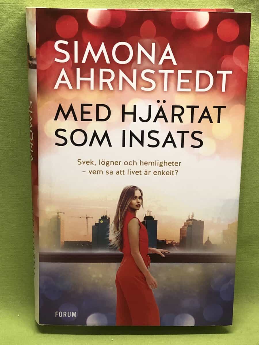 Simona Ahrnstedt : Med hjärtat som insats
