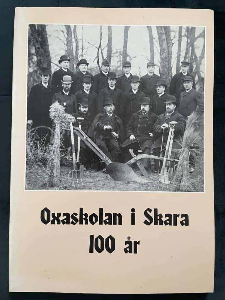 Skara lantbruksskoleförbund : Oxaskolan i Skara 100 år
