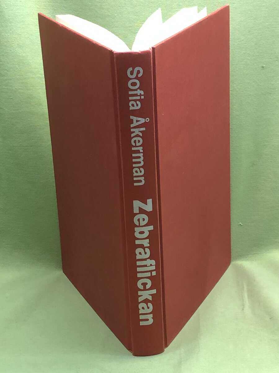 Sofia Åkerman : Zebraflickan