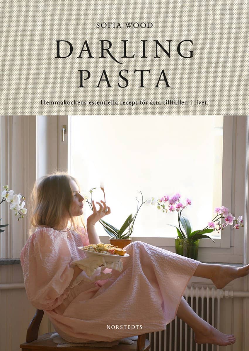 Sofia Wood : Darling pasta