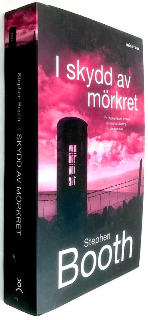 Stephen Booth : I skydd av mörkret - Ben Cooper och Diane Fry - Bok 7