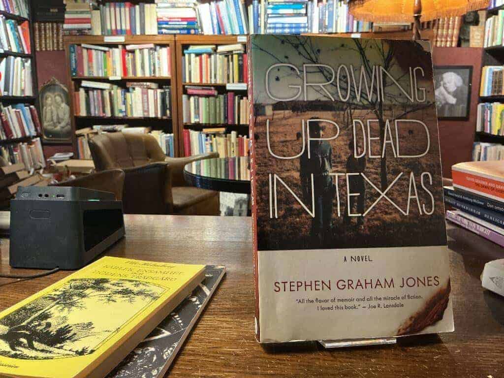 Stephen Graham Jones : Growing up Dead in Texas