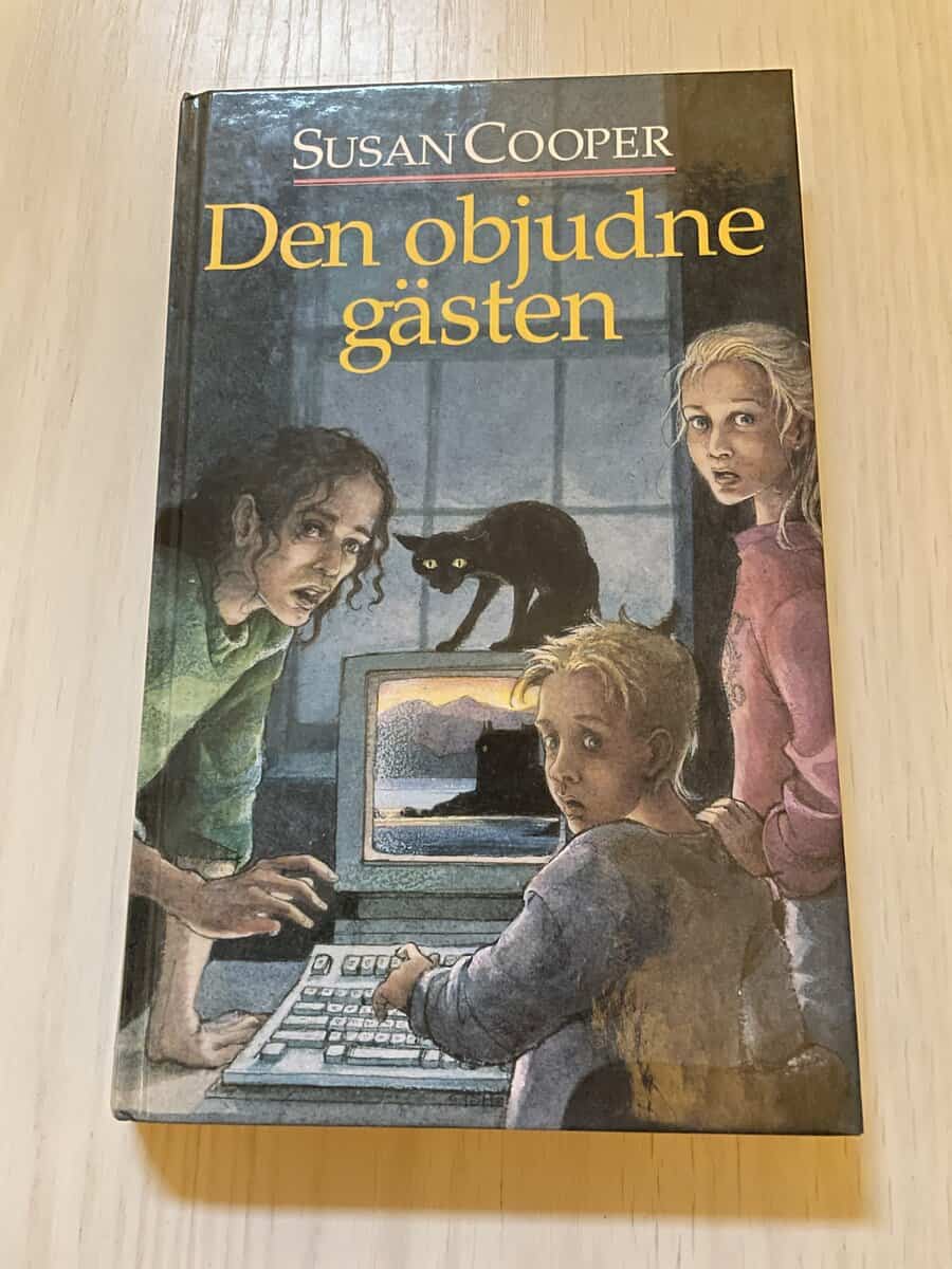 Susan Cooper : Den objudne gästen