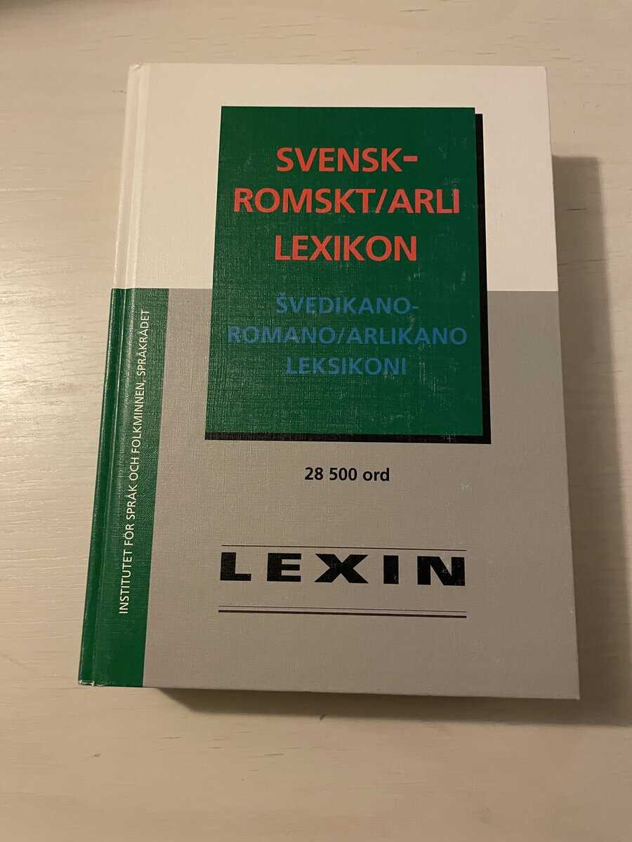 Svensk-romskt/arli lexikon = Švedikano-Romano/Arlikano leksikoni
