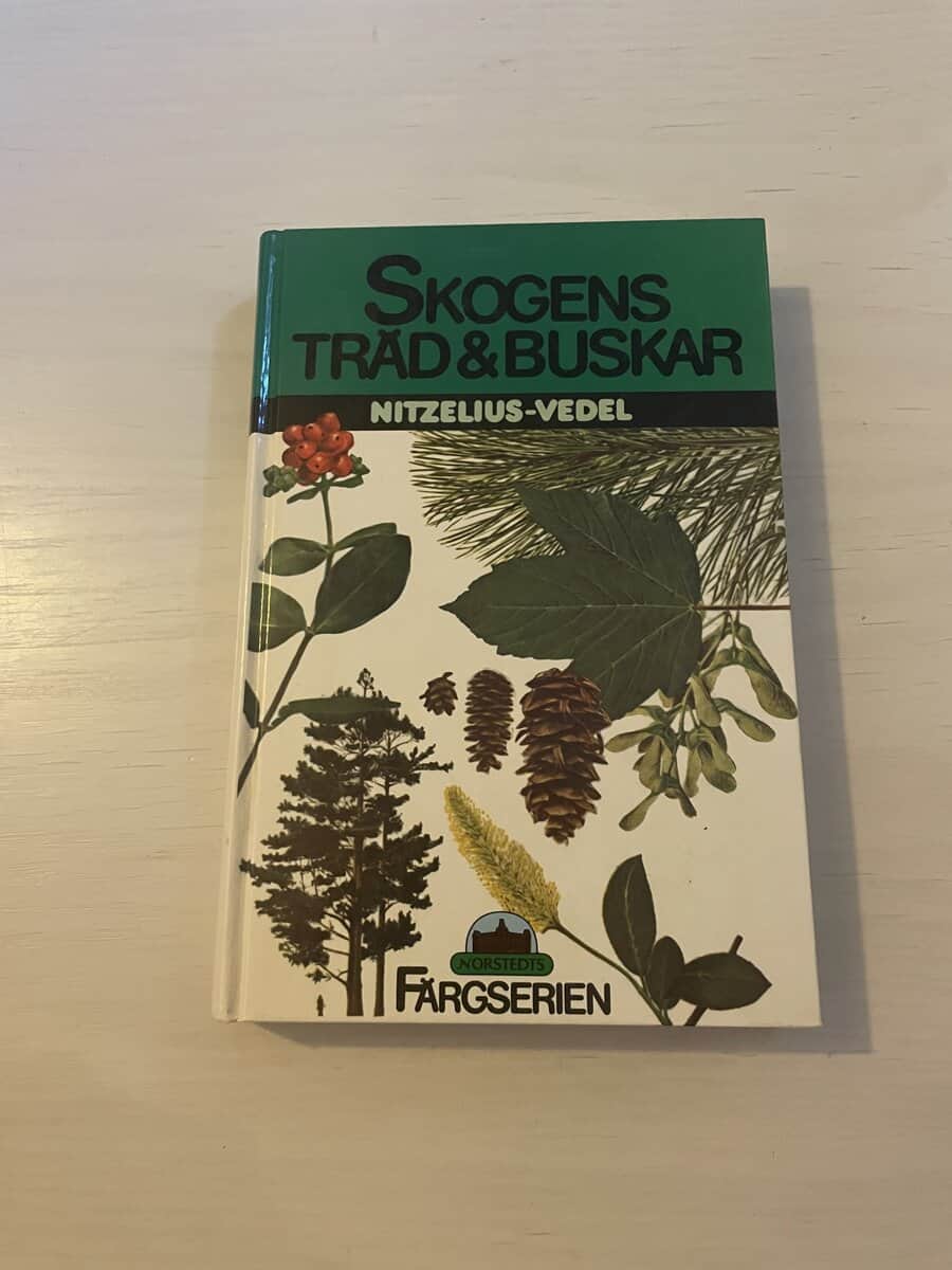 Tor Nitzelius : Skogens träd och buskar i färg