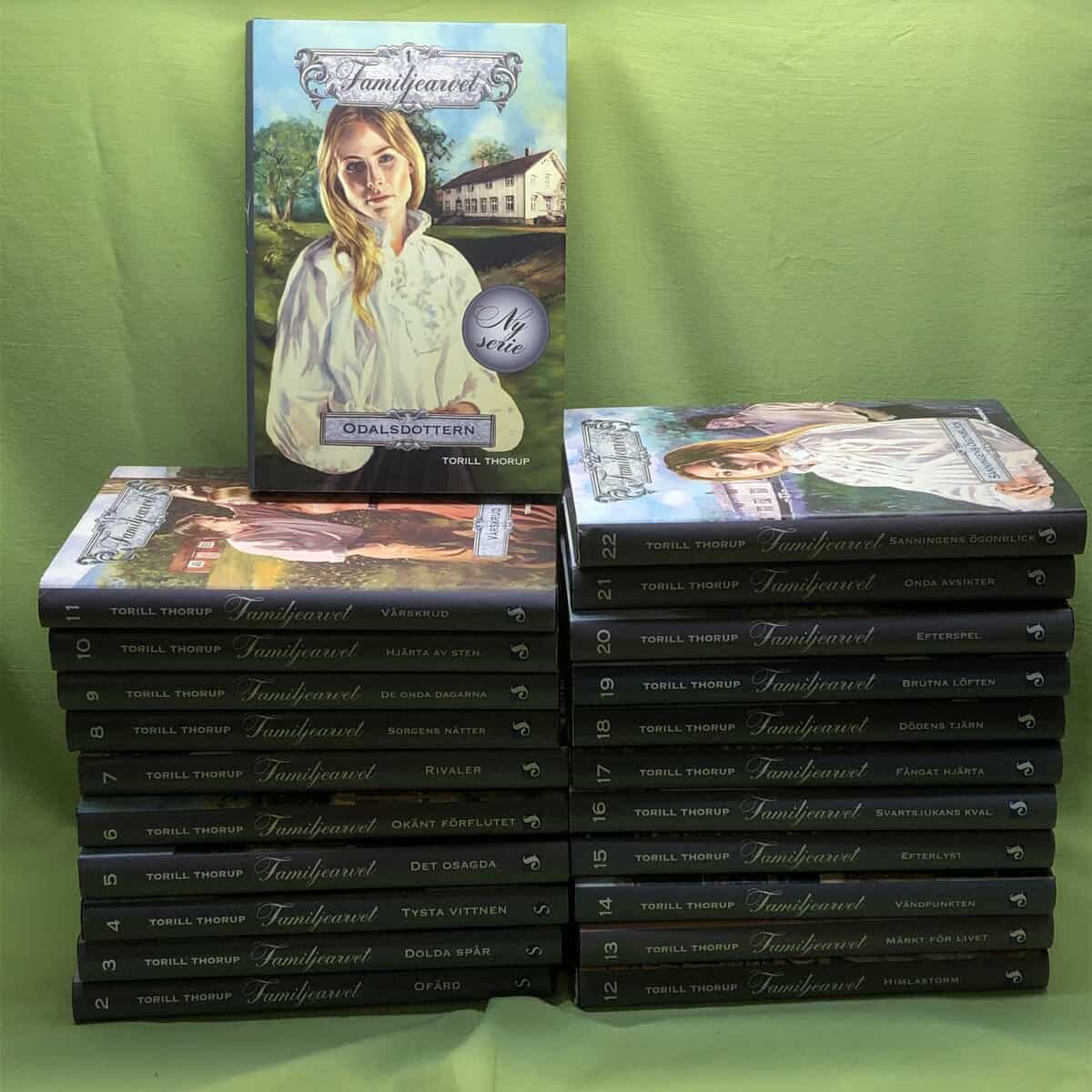 Torill Thorup : Familjearvet 1- 22 ( Hela serien komplett )