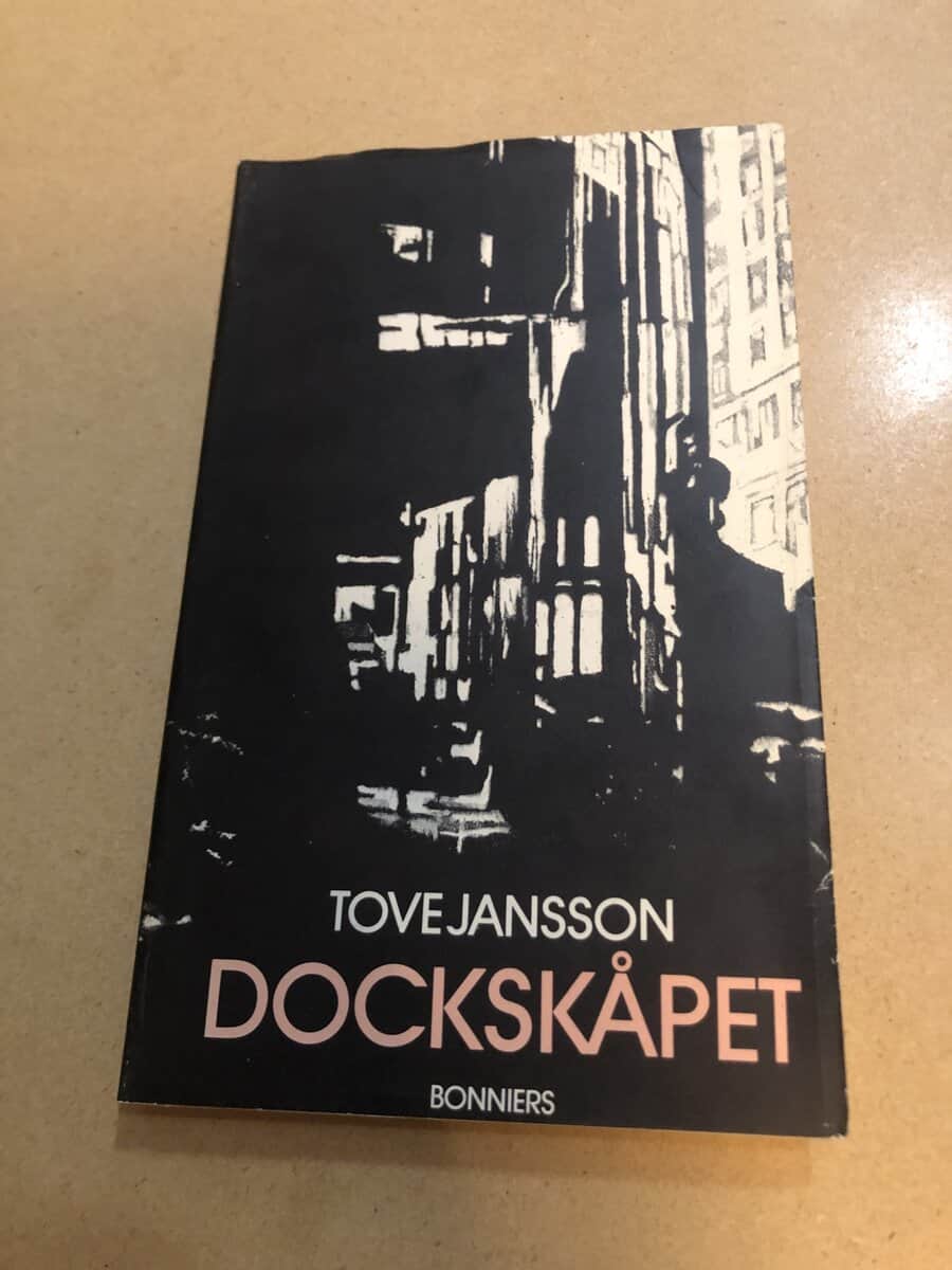 Tove Jansson : Dockskåpet och andra berättelser