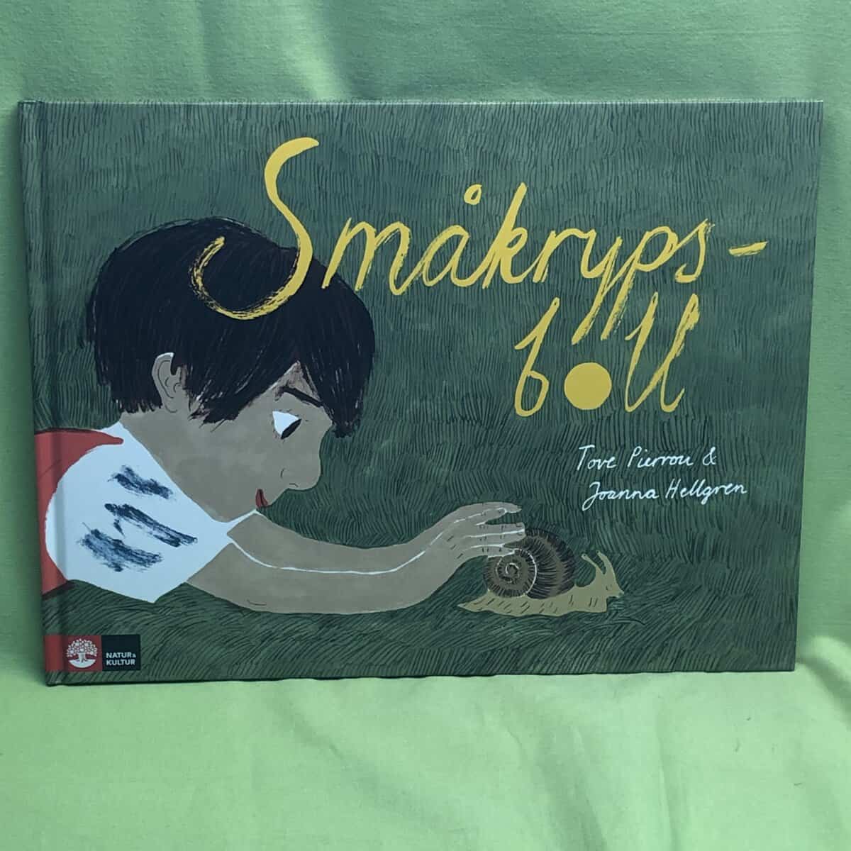 Tove Pierrou : Småkrypsboll