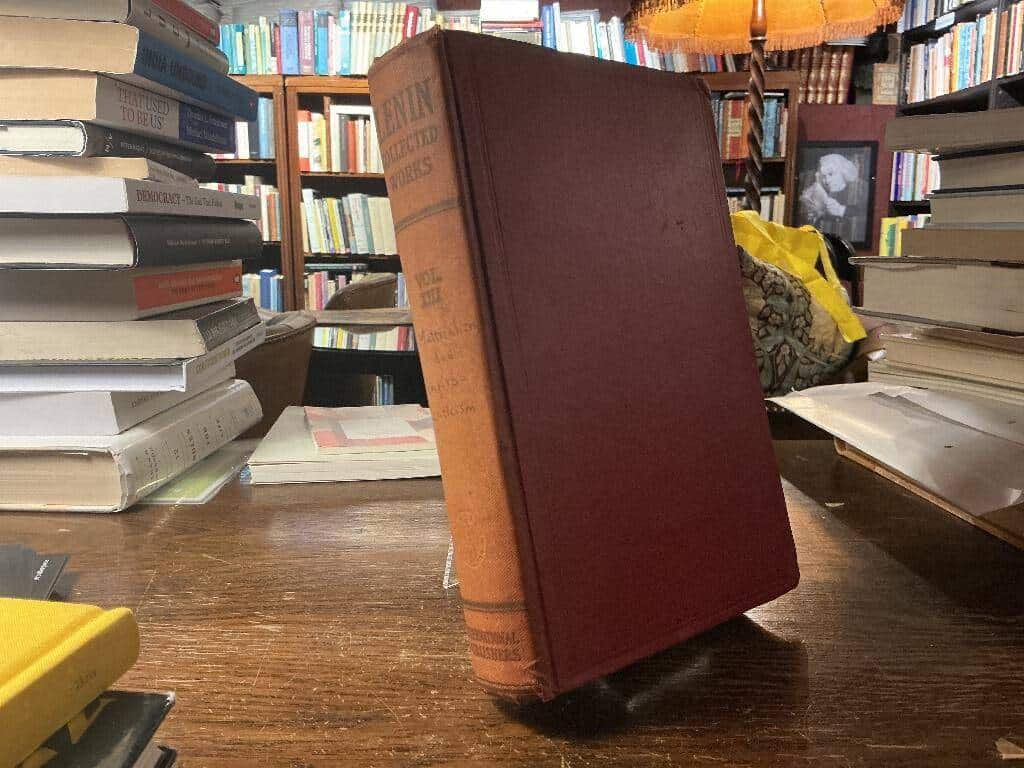 V. I Lenin : Collected Works XIII