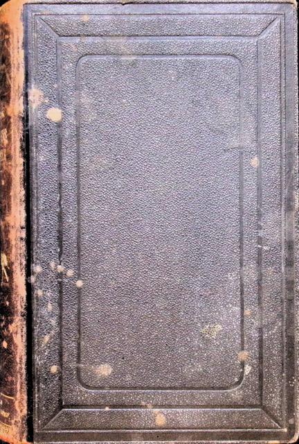 Vennerholm, J. ; Svensson, J : Praktisk handbok i husdjurens sjukdomar, med 122 illustrationer