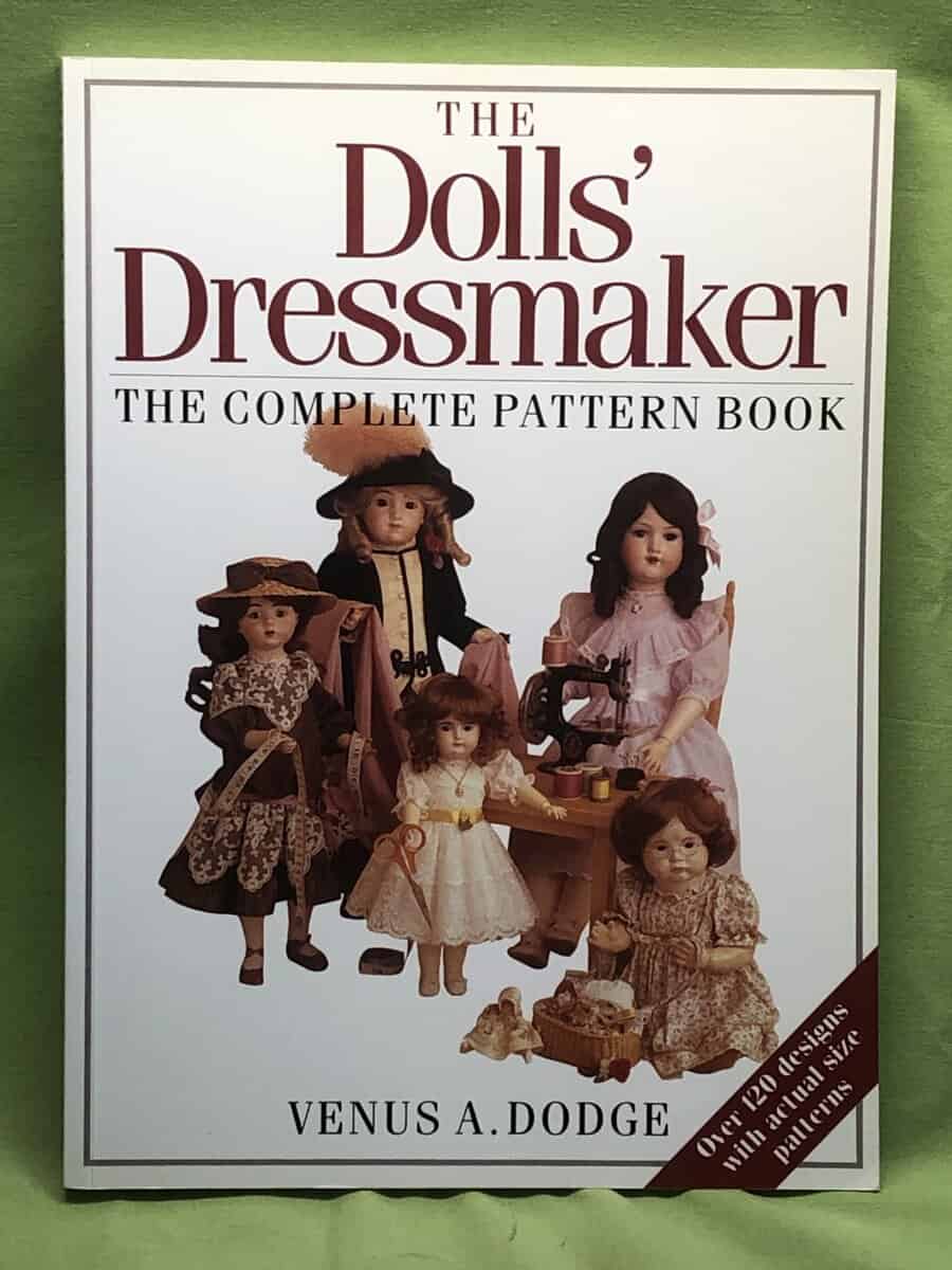 Venus A. Dodge : The dolls' dressmaker