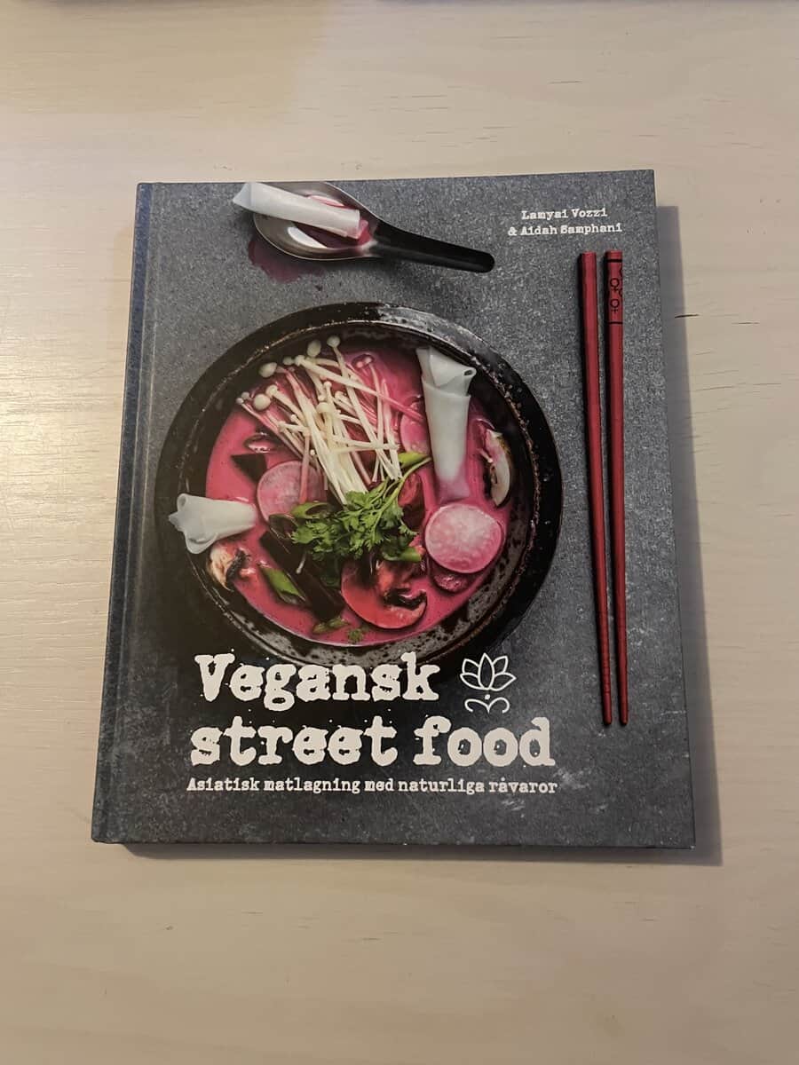 Vozzi, Lamyai, Samphani, Aidah : Vegansk street food