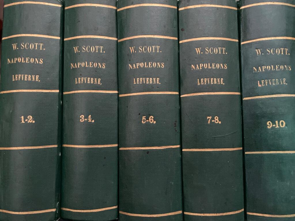 Walter Scott : Lefvernesbeskrifning öfver Napoleon Bonaparte, fransmännens kejsare