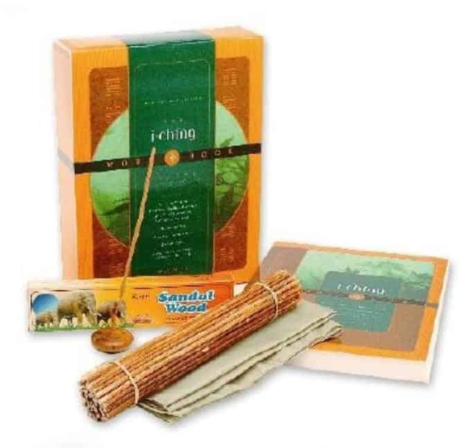 Wei Wu : I Ching Workbook Gift Set (Book & 50 Yarrow Stalks)