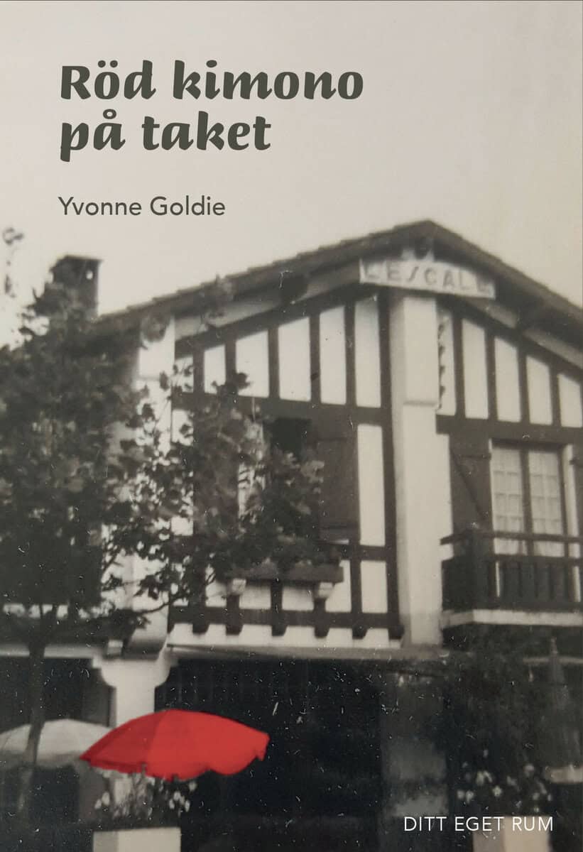 Yvonne Goldie : Röd kimono på taket