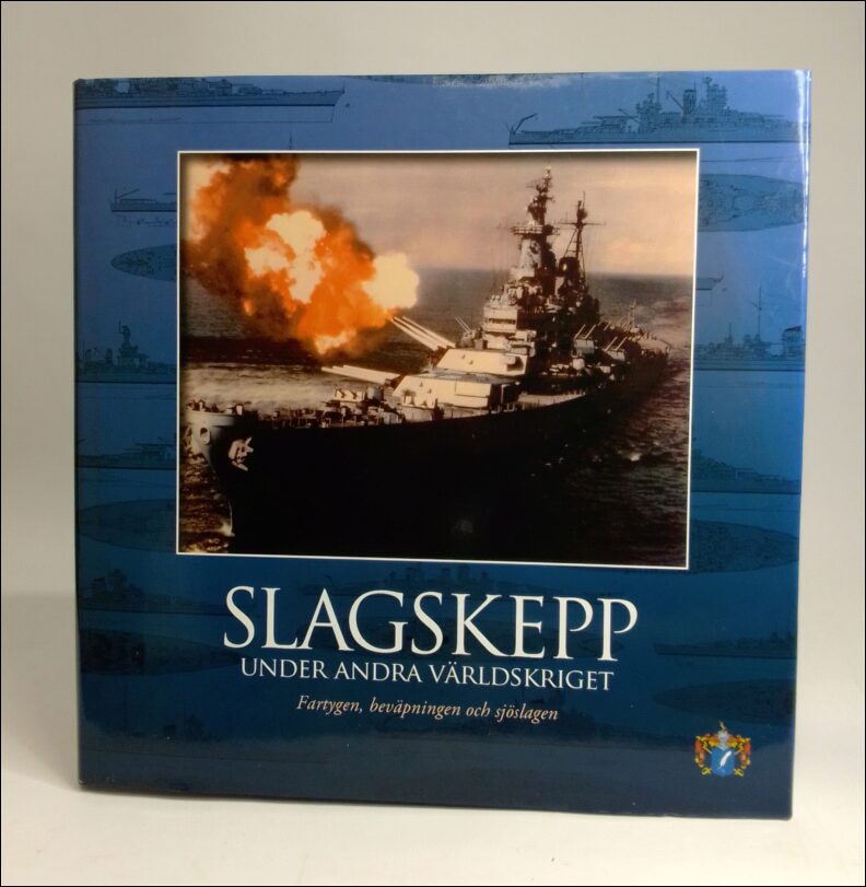 Balakin, S. A. ; Dasjian, A. V. ; Patianin, S. V. ; Tokarev, M. Ju. ; Tjausov, V. N. : Slagskepp under andra världskriget