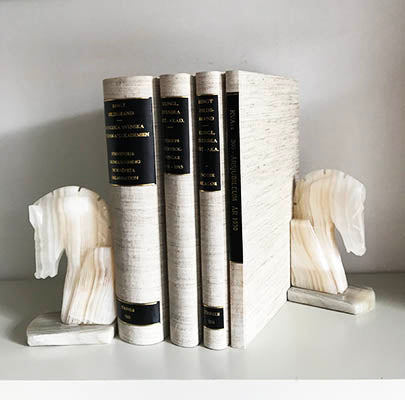 Hildebrand, Bengt ; Dahlgren, Erik Wilhelm ; Holmberg, Arne : Förhistoria, grundläggning och första organisation [I-II]