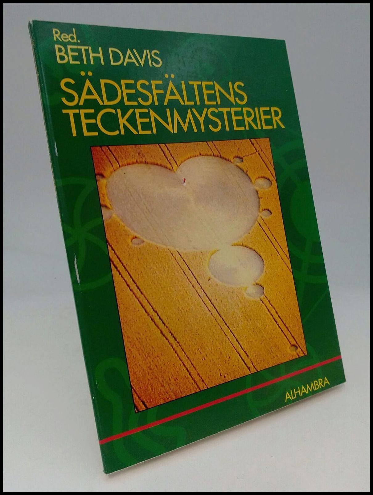 Beth Davis : Sädesfältens teckenmysterier