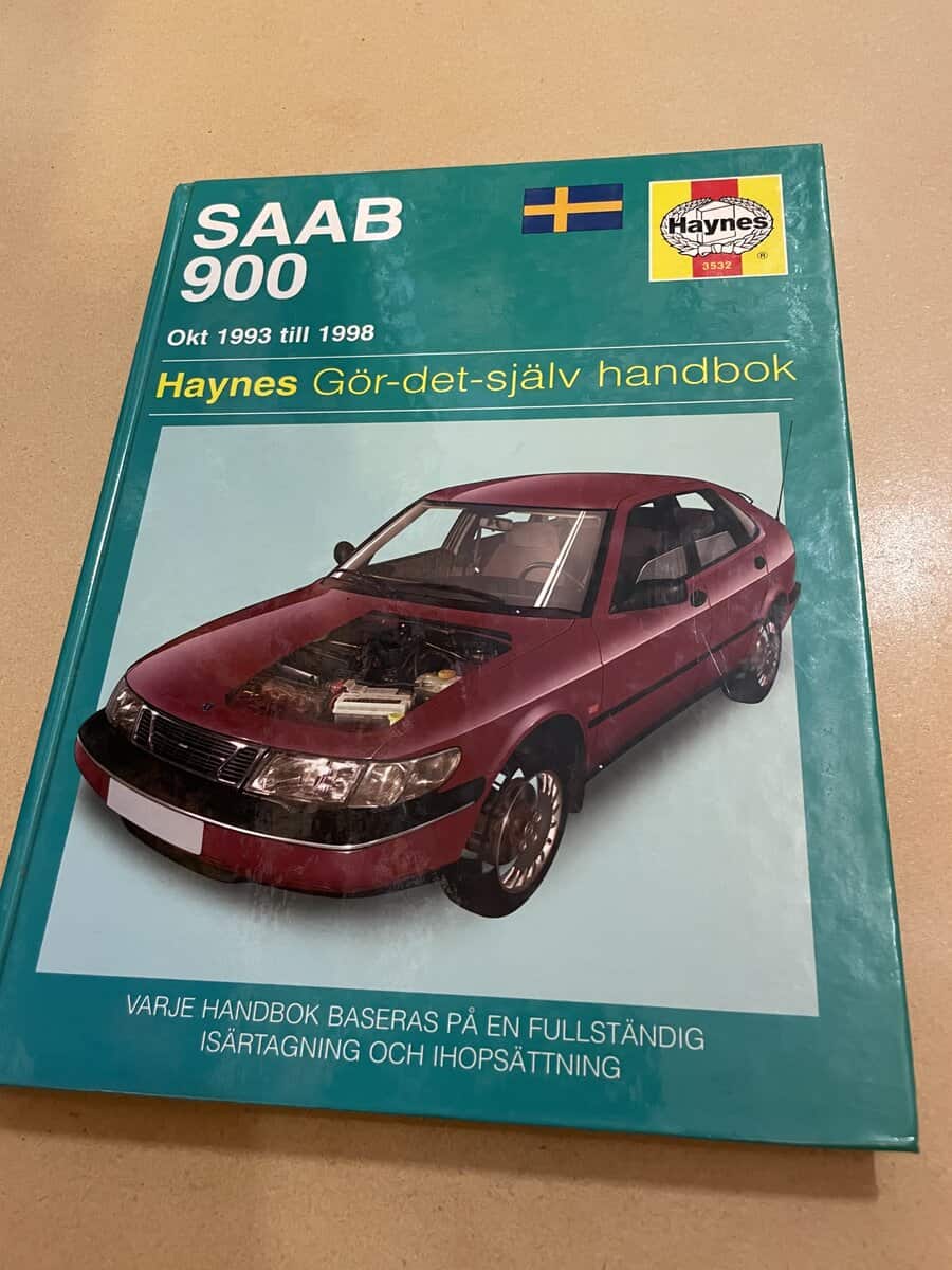 A. K. Legg : Saab 900 [okt 1993 till 1998]
